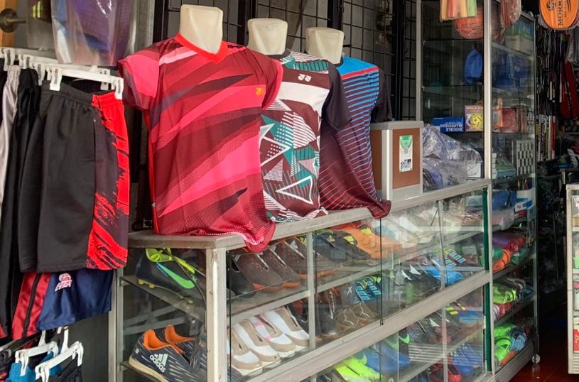 toko sport lengkap kelapa dua